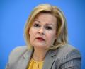 Bild: Bernd von Jutrczenka/dpa
Hält die Erfassung von IP-Adressen für die Verfolgung von Kindesmissbrauch im Netz für geboten: Innenministerin Nancy Faeser (SPD).