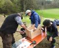 Bild: Paul Baumann/exb 
Mit Feuereifer halfen die Kinder aus der LBV-Naturkindergruppe beim Bau der Wiedehopfkästen.
