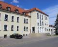 Archivbild: pko
Das ehemalige Krankenhaus in Neunburg vorm Wald soll verkauft werden. Der Landkreis hat die Immobilie im Amtsblatt ausgeschrieben.