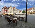 Bild: Petra Hartl
Viele Amberger stellen sich gerade die Frage: Wo sind eigentlich die Bänke vom Marktplatz hingekommen.