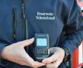 Bild: dob
In diesen kleinen Pagern steckt ganz viel neue Technik. Die Vohenstraußer Feuerwehrleute sind die ersten im Landkreis Neustadt/WN und die zweiten im Integrierten Leitstellenbereich, die mit diesen Funkempfängern von Motorola ausgestattet wurden.