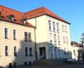 Archivbild: Hirsch
Im ehemaligen Krankenhaus Neunburg ist das "Gesundheitszentrum Ostoberpfalz" untergebracht. Der Landkreis will das Haus nun verkaufen.