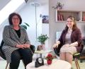 Bild: abi
Wechsel in der Familienberatungsstelle: Rosi Burger-Braun (links) ging in Ruhestand. Neue Leiterin ist Ivona Bayer (rechts).