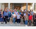 Bild: fvo
Die Reisegruppe des KLB Kreisverbandes Neustadt/WN an der Grabeskirche des Bruder Klaus in Sachseln.