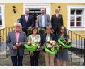 Bild: hm
Ihre Verdienste um das Gemeinwohl wurden mit der Bürgermedaille der Stadt Pfreimd belohnt: (vorne von links) Andreas Holzgartner, Renate Most, Anita Butz und Brigitte Lösch. Hinten sind (von links) Ehrenbürger Georg Pfannenstein, Bürgermeister Richard Tischler und Altbürgermeister Arnold Kimmerl zu sehen