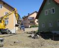 Bild: bnr
Der Ausbau der Kreisstraße durch Pischdorf ist im vollen Gange. Derzeit werden die Seitenanbindungen erstellt.
