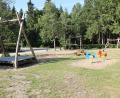 Bild: pi
Noch umzingelt ein Absperrband den Spielplatz. Damit ist am Samstag, 18. Juni, Schluss, wenn Staatsminister Albert Füracker das Areal übergibt.
