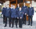 Bild: mfh
Leistungsabzeichen verlieh die Feuerwehr Großalbershof bei ihrer Jahreshauptversammlung: (hinten, von links) Kreisbrandmeister Thomas Wiesnet, Bürgermeister Michael Göth, Vorsitzender Manfred Friedrich, Kommandant Alexander Luber (Leistungsabzeichen Stufe 6 Gold-Rot), Kreisbrandinspektor Christof Strobl, (vorne, von links) Andreas Schneider (Stufe 3 Gold), Philipp Kogelbauer (Stufe 1 Bronze) und Michaela Luber (Stufe 3 Gold).