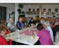 Bild: Jennifer Bergmann
Die Besucherinnen und Besucher des Stammtisches des Blindenbunds Oberpfalz treffen sich alle zwei Monate im Museumscafé in Mitterteich.