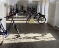 Bild: ca
Ein gutes Dutzend Räder steht noch im Schauraum. Hier entwischte der Fahrradhändler der Gerichtsvollzieherin.