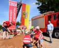 Bild: bey
Der Nachwuchs der Feuerwehr Oberwildenau ist voller Eifer am Werk beim inoffiziellen Spatenstich für das neue Gerätehaus mit "Bauaufsicht" Bürgermeister Sebastian Hartl