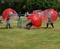 Bild: DJK 2002 Amberg/exb
Die Bubble-Soccer-Bälle waren bei den Kindern und Jugendlichen sehr angesagt.