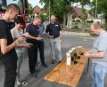 Bild: edo
Viele Vorteile für die Aktiven bringen die neuen Pager. Die Kommandanten aus Vorbach und Oberbibrach zeigen den beiden Bürgermeistern die Vorteile.