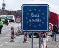 Symbolbild: Robert Michael/dpa
Kurz vor der Ausreise nach Tschechien kontrollierten Bundespolizisten einen Mann. In seinem Auto fanden sie verschiedene Drogen, nun landete er deshalb in Weiden vor Gericht.