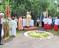 Bild: Andrea Apfelbacher/exb
Bischof Remigius aus Indien zelebriert in Freihung einen Festgottesdienst.