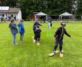 Bild: bgm
Ob Grasskifahren oder Schubkarrenrennen – Spaß hatten die Kids der Kindertagesstätte St. Franziskus an alle Stationen.