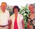 Bild: bph
Zur Diamantenen Hochzeit der Eheleute Monika und Joachim Otte überbrachte stellvertretende Bürgermeisterin Irene Ehemann die Glückwünsche der Stadt Nabburg.