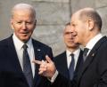 Bild: Michael Kappeler
Bundeskanzler Olaf Scholz (SPD), gestikuliert neben US-Präsident Joe Biden vor Beginn des Treffens der G7 Staaten im Nato Hauptquartier. Bei dem Treffen unter deutscher G7 Präsidentschaft soll über die aktuelle Lage im Krieg Russlands in der Ukraine beraten werden.