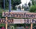 Bild: Stephan Huber
In Ebermannsdorf weist jetzt schon ein Schild am Ortseingang aufs Johannisfeuer hin.