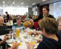 Archivbild: ubb
Über 200 Frauen nahmen früher in der Aula im Stiftland-Gymnasium beim ökumenischen Frauenfrühstück teil.