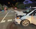 Bild: beg
Bei einem Unfall auf der Joseph-Haas-Straße in Weiden überschlug sich nach einer Kollision eines der beteiligten Autos.