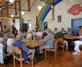 Bild: Fiedler/exb 
Viele Senioren verbrachten den Landkreis-Seniorennachmittag im Pfarrheim St. Josef in Unterköblitz, der musikalisch von Franz Maunz begleitet wurde.