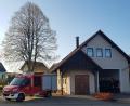 Bild: lei
Seit 2021 das neue Flaggschiff der Feuerwehr Holnstein, steht das Mittlere Löschfahrzeug vor dem Gerätehaus, das bis zur 150-Jahr-Feier 2026 renoviert werden soll.