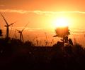 Archivbild: Petra Hartl
Windräder verschandeln jede Aussicht? Im Fall dieses Ursensollener Sonnenuntergangs stimmt das nicht unbedingt.