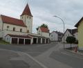 Bild: Houschka
Ein "identitätsstiftendes Dorfzentrum" fehlt in Dürnsricht. Bei künftigen Vorhaben im Rahmen des Städtebauförderungsprogramms könnte es in Reichweite der alten Pfarrkirche St. Ulrich entstehen