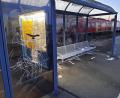 Bild: Bundespolizei/exb
Ein Bushäuschen am Schwandorfer Bahnhof beschmierte der 23-Jährige.