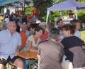 Bild: fvo
Siedlerfest Waldthurn mit Mike Rain im Hintergrund.