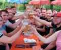 Bild: bsc
Kräftig feierte die junge Generation beim Friedenfelser Bürgerfest.