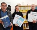 Bild: jzk
Schwester Suzana, die das Behindertenheim „Sveta Obitelj“ in Mostar leitet, bedankte sich herzlich für die Spende, die Bernhard Krannich (links) und Richard Pscherer (rechts) an sie übergaben.