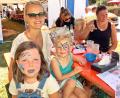 Bild: R. Kreuzer
Beliebt ist immer das Kinderschminken. So auch beim Gartenfest des Schnupferclubs Latsch.