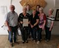 Bild: bod
Von links: Vorsitzender Eckhard Bodner, Museumsleiterin Barbara Zankl, Andreas Reindl (2.Vors.) und die Mitglieder der Vorstandschaft Waltraud Slama, Bernhard Fuchs, Elisabeth Murr und Maria Berger