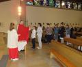 Bild: adj
Domdekan Neumüller spendete in der neuen Pfarrkirche 35 Kindern das Sakrament der Firmung