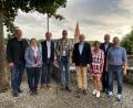 Bild: ubb
Präsident des Rotary-Clubs Stiftland ist nun Christian Schönberger (Vierter von links). Hubert Heinzl, Dr. Elvira Leonhardt-Heinrich, Toni Schatzberger, Thomas Pfletscher, Uschi Huber, Wolfgang Gropengießer und Thomas Franz (von links) freuen sich auf ein erfolgreiches Rotarierjahr mit dem neuen Präsidenten.