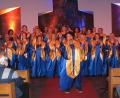 Bild: sei
Endlich wieder am Altar in St. Markus in Weiden stehen und die Gottesdienstbesucher mit zu herzen gehenden oder auch fetzigen Gospelsongs erfreuen, darauf freut sich der Gospelchor "Hope and Joy" unter Leitung von Remona Fink mit Max Braun am Keaboard. Dazu sind die Gläubigen am Sonntag um 18 Uhr eingeladen..