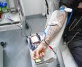 Symbolbild: Jörg Carstensen
Ein Spender spendet anlässlich des Weltblutspendertages Blut im Zentrum für Transfusionsmedizin und Zelltherapie an der Charité.