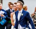 Bild: Axel Heimken
Bundesfinanzminister Christian Lindner (FDP) und seine Frau Franca Lehfeldt kommen nach der kirchlichen Trauung aus der Kirche St. Severin.