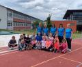 Bild: bk
Die Kinder freuen sich über das Sportabzeichen. Mit im Bild die Übungsleiterinnen.