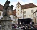 Bild: Petra Hartl
Mit der Theaterkömödie "Der eingebildete Kranke" von Jean-Baptiste Poquelin alias Molière begannen die 4. Sulzbacher Schlossfestspiele.