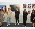 Bild: Petra Hartl
Sabine Seberak (links) von der Sparda-Bank gratulierte den jungen Preisträgern (weiter von links) Julian Lautenschlager, Dominic Schuierer, Johanna Kaljanac und Lina Schobel. Sie zeigen ihre Werke noch bis 31. Juli.