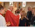 Bild: jr
Am Samstagvormittag erhielten in der Mitterteicher Stadtpfarrkirche St. Jakob 90 Jugendliche aus vier Pfarreien das Sakrament der Firmung durch Prälat Johann Neumüller.