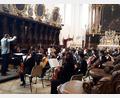 Bild: pz
Das Orchester der Hochschule für Musik in Nürnberg unter der Leitung von Daniel Alfred Wachs (links) bereitete dem Publikum in der Basilika ein außergewöhnliches Konzerterlebnis.