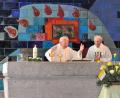 Bild: rgr
Pfarrer Gerhard Schmidt (Mitte) feiert 50-jähriges Priesterjubiläum in Grafenwöhr zusammen mit Pfarrer Daniel Fenk (links) sowie von rechts: Pfarrer Wolfgang Traßl und Pfarrer Hans Bayer.