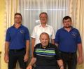 Bild: ga
Neben Bürgermeister Franz Grabinger (hinten Mitte) und der Abordnung der Feuerwehr Weiding gratulierten Xaver Beinhölzl (vorne) auch zahlreiche Verwandte, Bekannte und Freunde zum 85. Geburtstag
