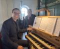 Bild: eib
Organist Christian Schmitt mit Fördervereinsvorsitzenden Hubert Reimer