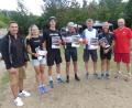 Bild: rn
Bürgermeister Marcus Gradl (links) und Mitorganisator Karl Lorenz (rechts) gratulierten den Tagesbesten des Eschenbacher Triathlons: (von links) Claudia Mai, Micha Grosch und die Staffel mit Markus Imhof, Wolfgang Söllner und Martin Hofmann.