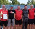 Bild: pmö
Von links: Matthias Wiemann, Peter Mösch, Thomas Maier, Christian Oestemer, Stefan Schuster, Georg Renner, Carsten Fischer, Jiri Ruzicka, Niko Kühnhackl. Es fehlt Peter Meier.